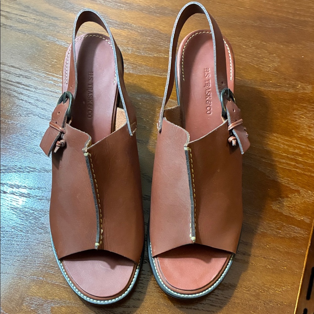 HS TRASK & CO Brown Leather Women's Sandals 11M